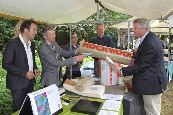 Kraam Duurzaam Diepenveen op lentefair Diepenveen 2012 Kraam Duurzaam Diepenveen op lentefair Diepenveen 2012